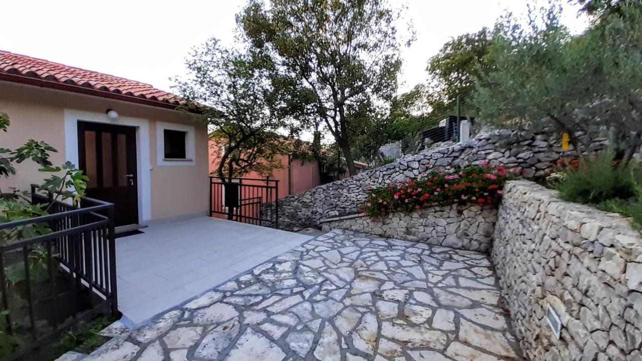 Studio Elvis Plomin Εξωτερικό φωτογραφία